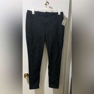 NWT Black Jegging